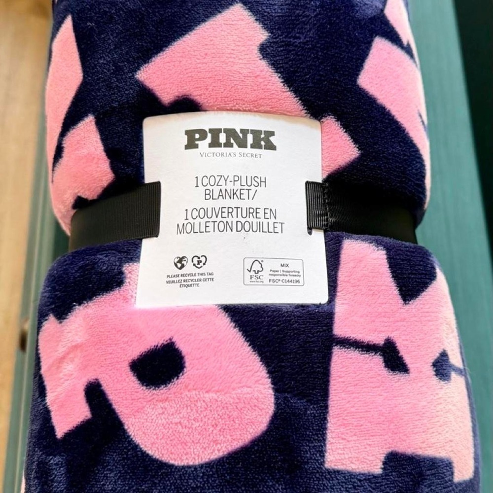 Victoria's Secret PINK pink and navy blue geometric patterned blanket   50" x60"